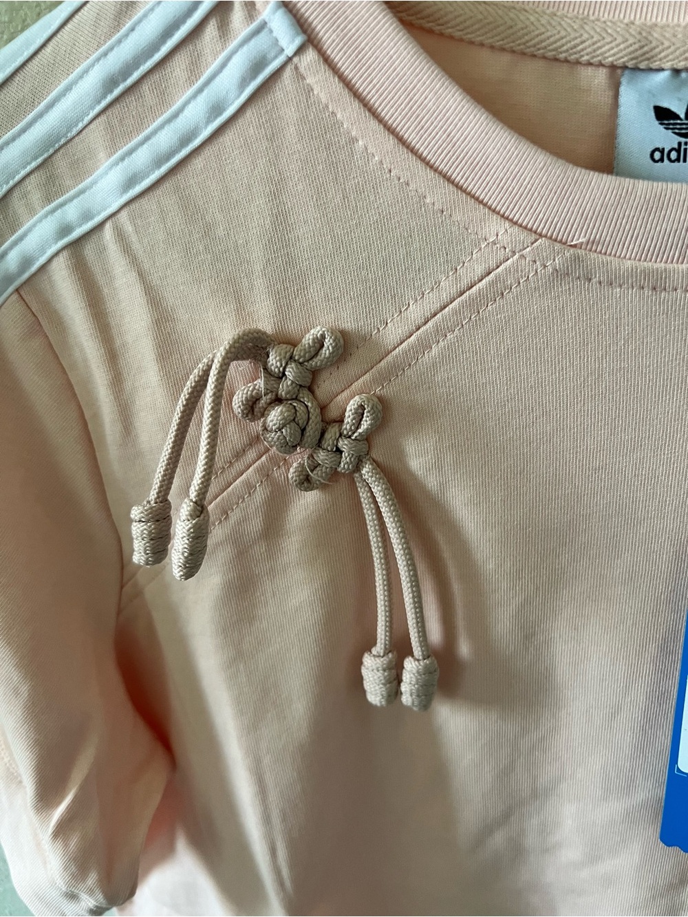 adidas Chinese Style Cropped Shirt - Picture 3 of 4